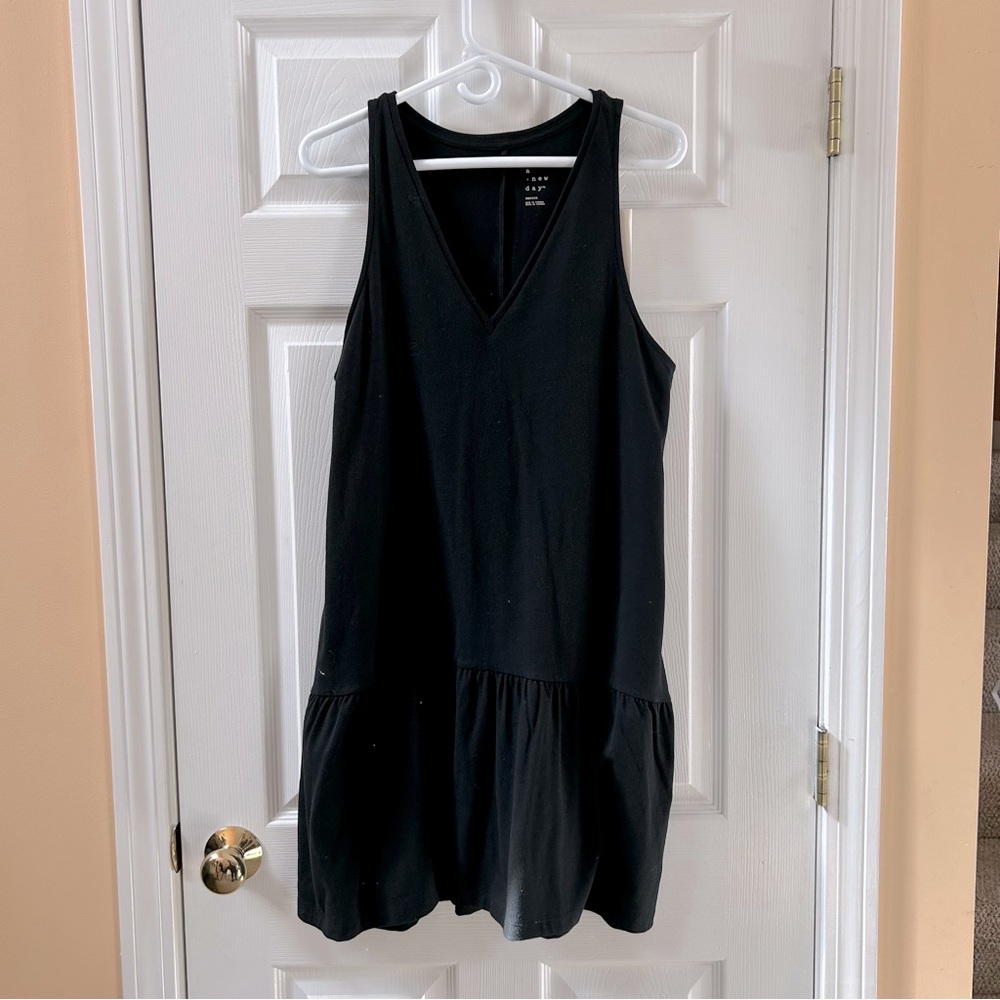 A New Day NWT V-neck Tank Tshirt Dress Black Size Medium